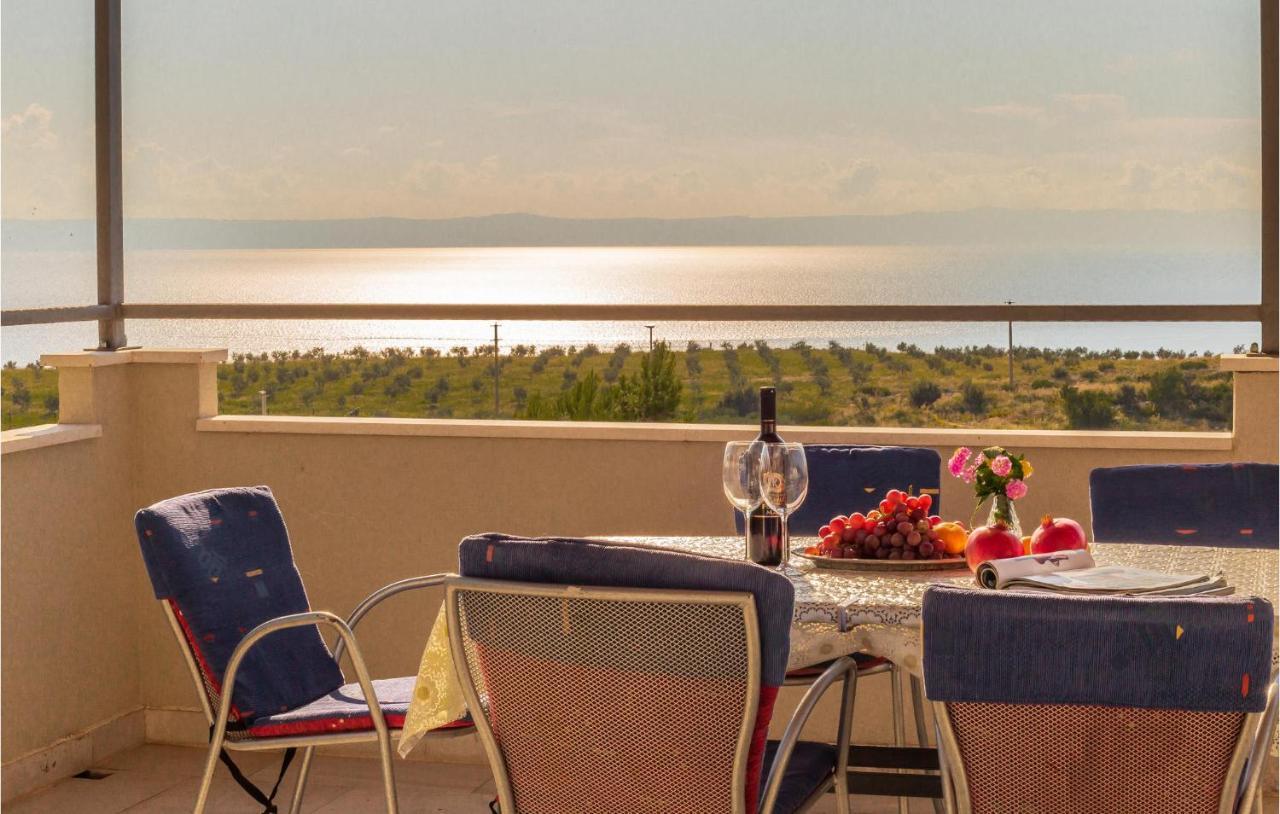 Stunning home in Makarska w/ Outdoor swimming pool&3 Bedrooms Buitenkant foto