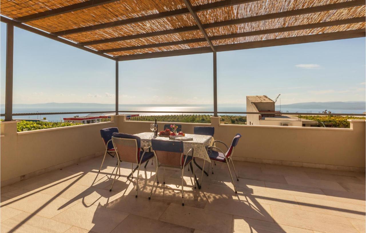 Stunning home in Makarska w/ Outdoor swimming pool&3 Bedrooms Buitenkant foto